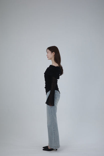 モデル身長：166cm　サイズ：FREE　カラー：black
