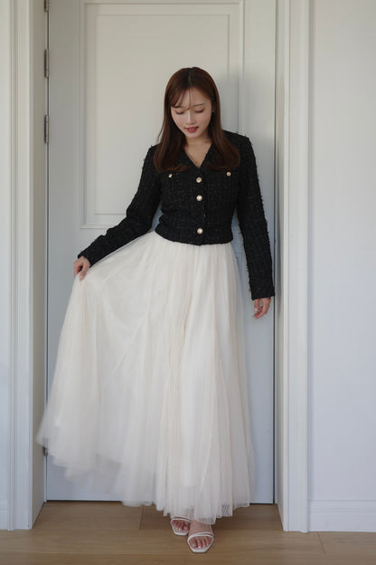 モデル身長：166cm　トップスカラー：black