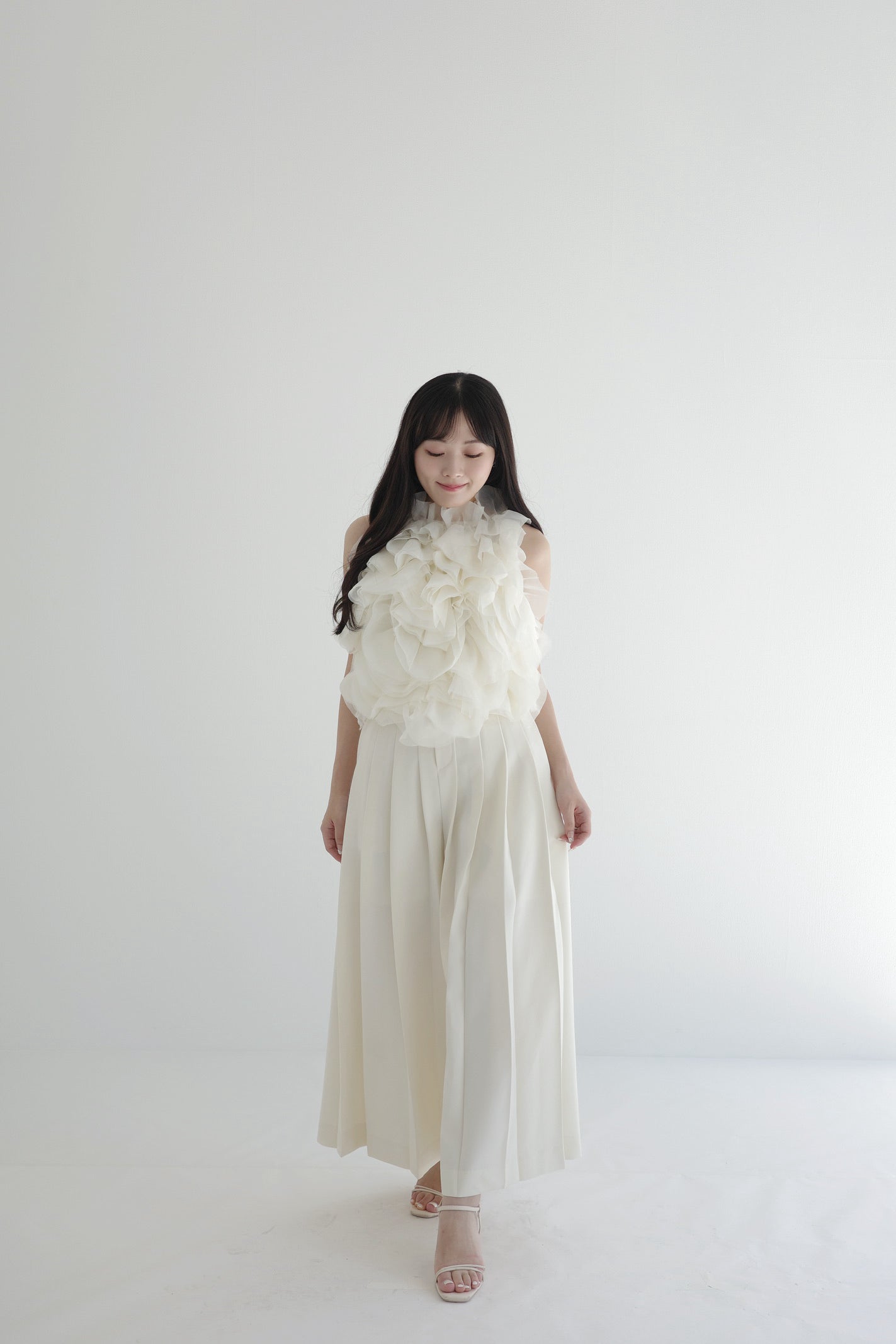 着用モデル：156cm 【トップス】カラー：off white【ボトムス】カラー：ivory サイズ：SS