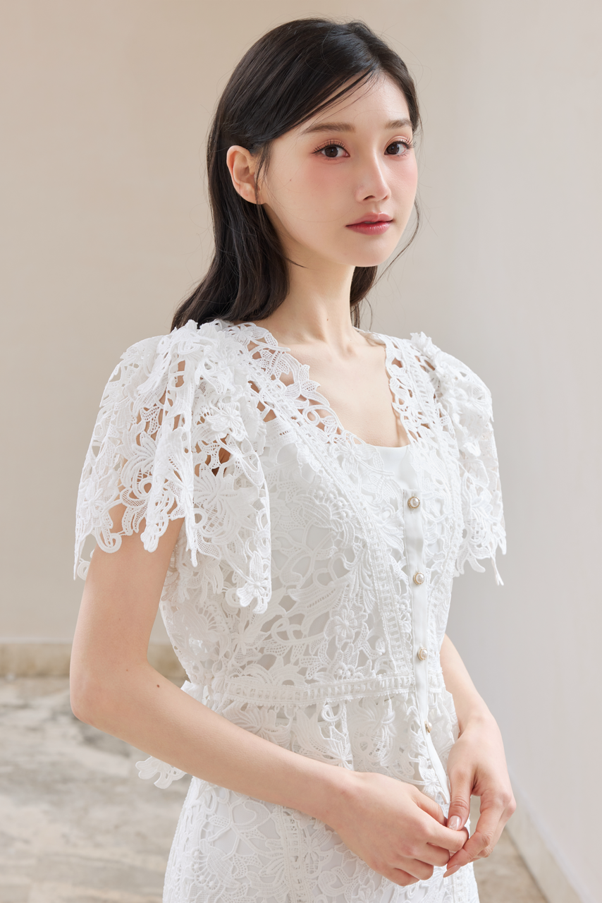 着用モデル：166cm カラー：white