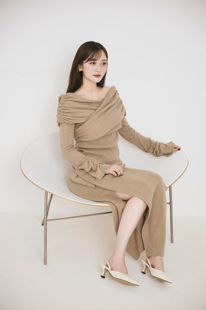 モデル身長：166cm　サイズ：M　カラー：beige