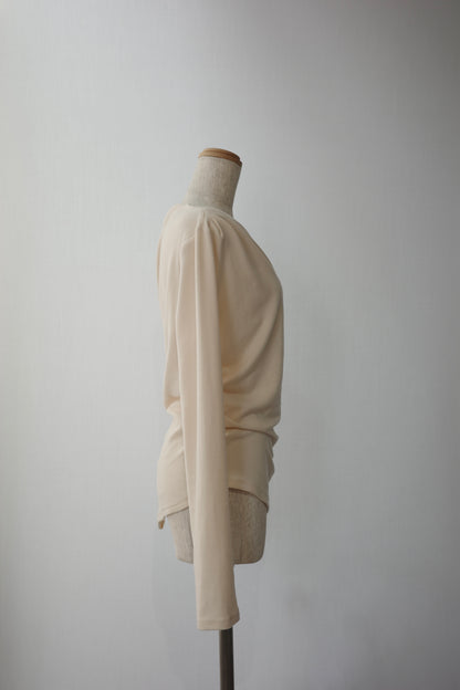 【再入荷】アシンメトリードレープロングスリーブトップス