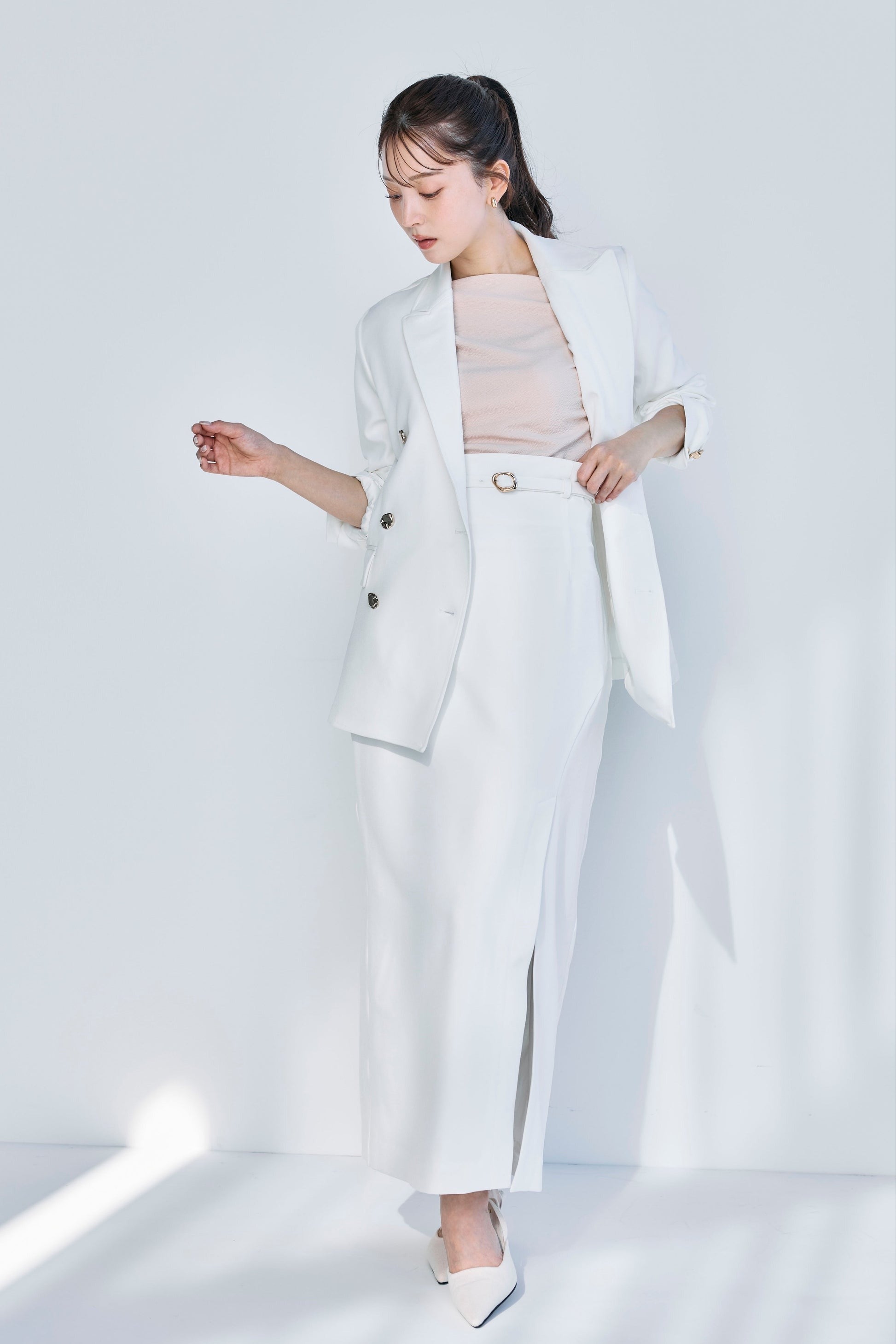 モデル身長：160cm　サイズ：M　カラー：white