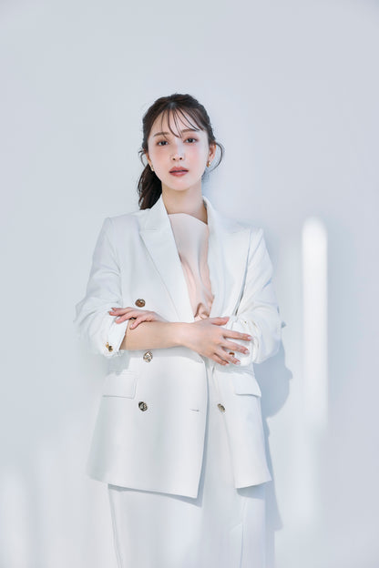 モデル身長：160cm　サイズ：M　カラー：white