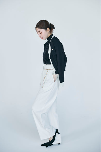 モデル身長：160cm　サイズ：S　カラー：white