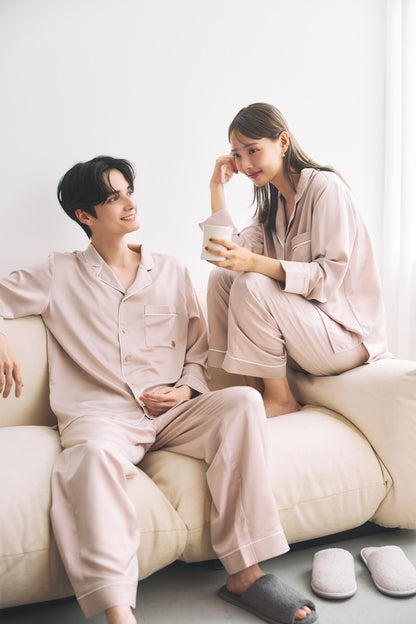 レディースモデル身長：172cm サイズ：レディース M カラー：pink
 メンズモデル身長：180cm サイズ：メンズL カラー：pink