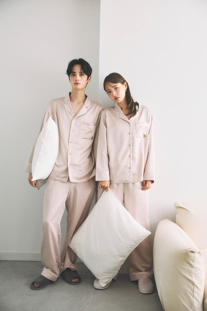 レディースモデル身長：172cm サイズ：レディース M カラー：pink
 メンズモデル身長：180cm サイズ：メンズL カラー：pink